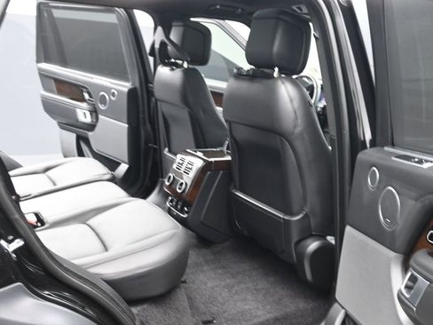 Used 2020 Land Rover Range Rover Long Wheelbase HSE image 15