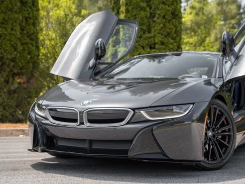 Used 2020 BMW i8 Coupe AWD/4WD image 2