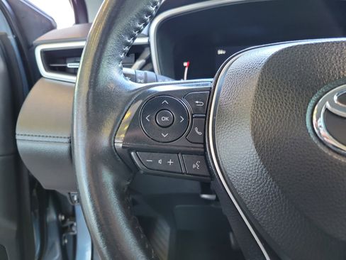 Used 2024 Toyota Corolla Cross XLE image 17