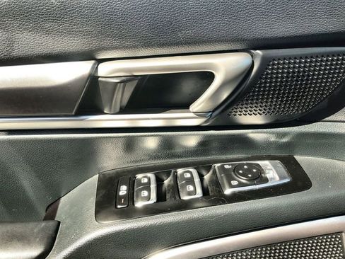 Used 2025 Kia Telluride S image 13