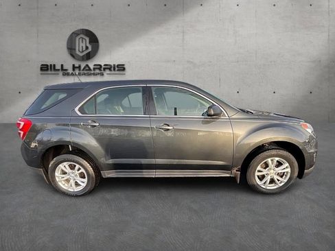 Used 2017 Chevrolet Equinox LS image 4