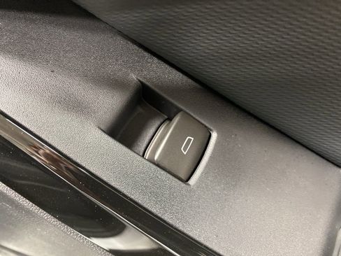 New 2026 Chevrolet Equinox LT w/ Convenience Package II image 29