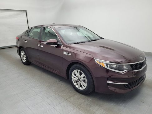 Used 2018 Kia Optima LX image 11