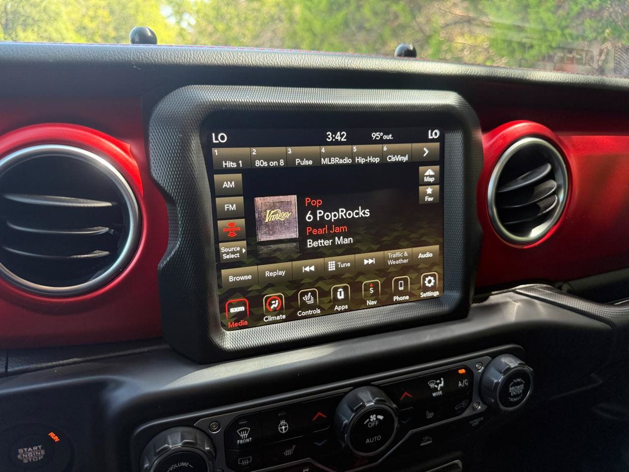 Used 2021 Jeep Wrangler Unlimited Rubicon AWD/4WD image 45