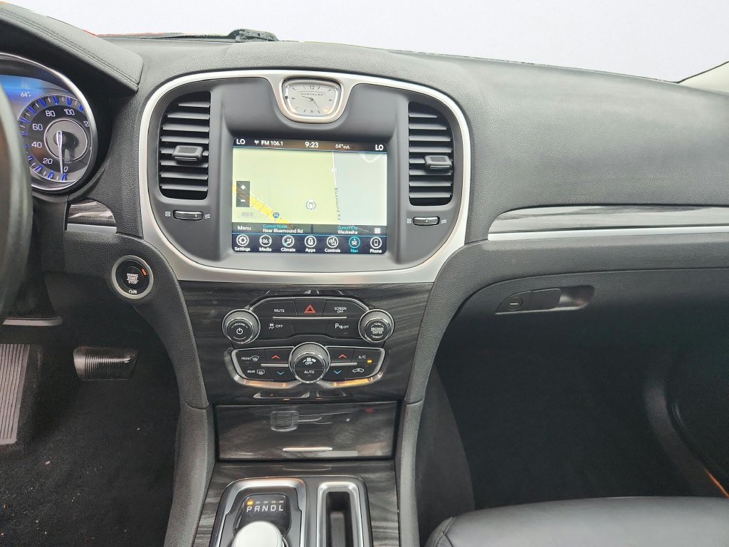 Used 2019 Chrysler 300 Touring L w/ Quick Order Package 22F AWD/4WD image 18