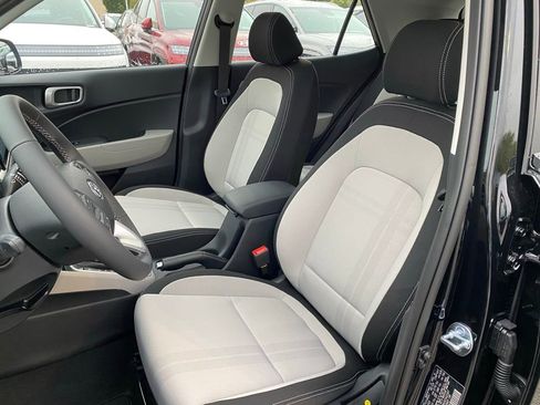 New 2026 Hyundai Venue SEL image 22