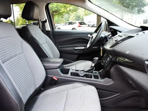 Used 2017 Ford Escape SE w/ SE Sport Appearance Package FWD image 24