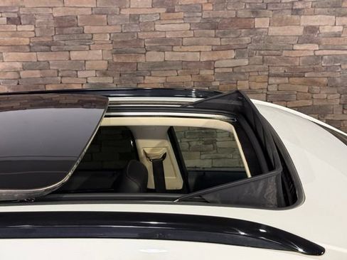 Used 2023 Buick Envision Essence w/ Sport Touring Package FWD image 2