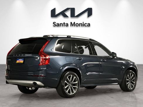 Used 2018 Volvo XC90 T5 Momentum image 5