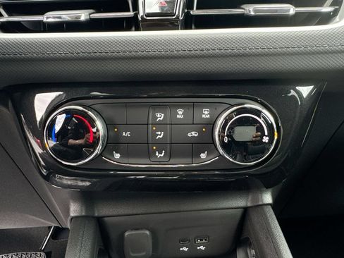 New 2026 Chevrolet TrailBlazer LT w/ LT Cold Weather Package FWD image 25