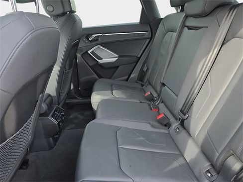 Used 2025 Audi Q3 2.0T Premium Plus w/ Premium Plus Package image 17