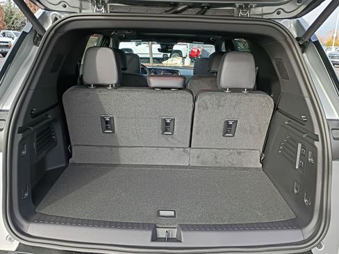 New 2026 Chevrolet Traverse RS image 24