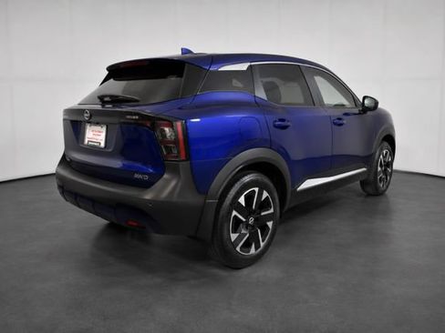 Certified 2025 Nissan Kicks SV AWD/4WD image 4