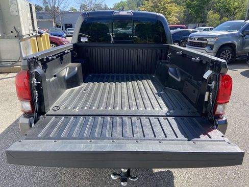 Used 2023 Toyota Tacoma SR5 w/ Technology Package AWD/4WD image 10