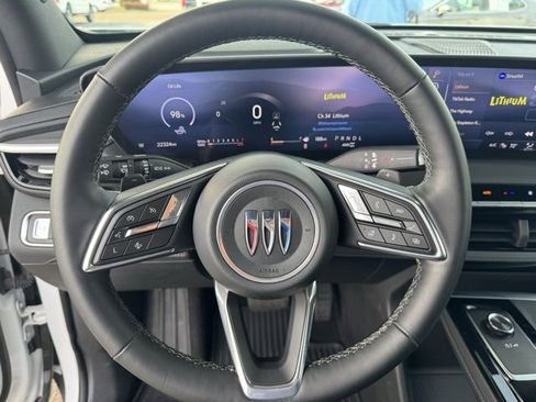 Used 2025 Buick Enclave Preferred image 14