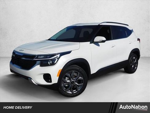 Used 2024 Kia Seltos S image 1