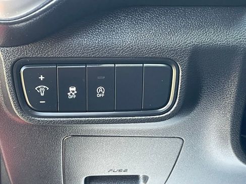 Certified 2023 Kia Soul LX w/ LX Technology Package FWD image 23