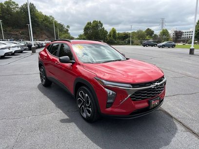 Used 2026 Chevrolet Trax RS w/ Sunroof Package