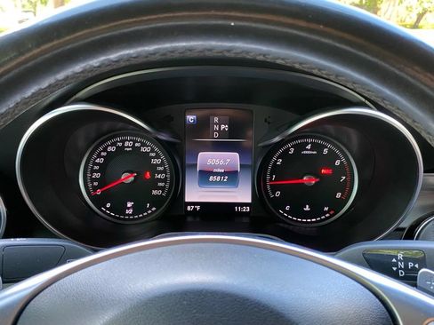 Used 2019 Mercedes-Benz GLC 300 4MATIC Coupe image 21