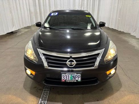 Used 2015 Nissan Altima 2.5 SL w/ Technology Package image 9