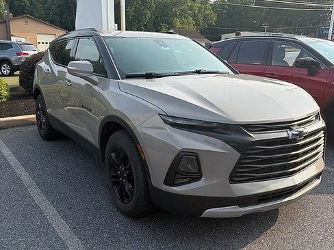 Used 2021 Chevrolet Blazer LT AWD/4WD image 2