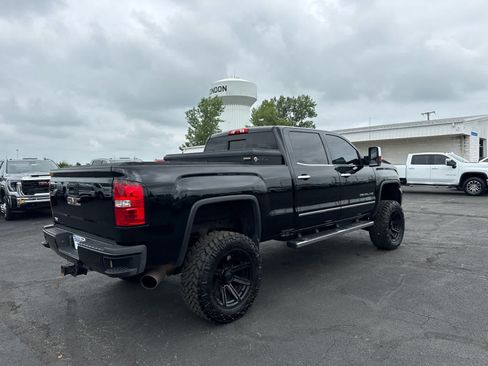 Used 2016 GMC Sierra 2500 Denali w/ Duramax Plus Package AWD/4WD image 5