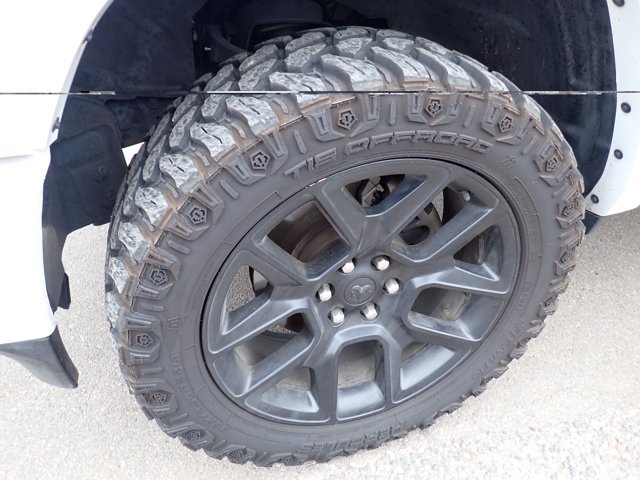 Used 2020 RAM 1500 Laramie AWD/4WD image 5