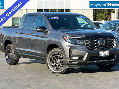 Certified 2025 Honda Ridgeline TrailSport+ image 1