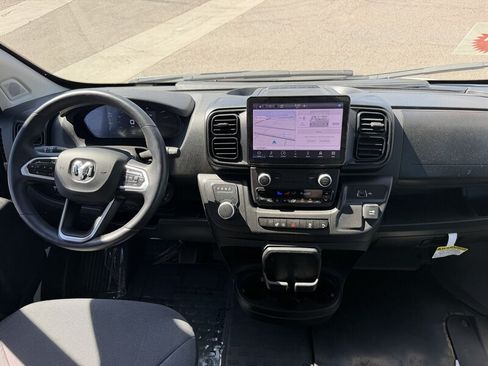 Used 2025 RAM ProMaster 3500 FWD image 13