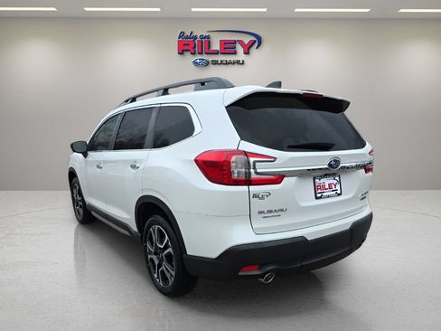 Used 2026 Subaru Ascent Touring AWD/4WD image 3
