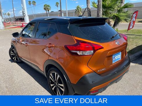 Used 2020 Nissan Kicks SR w/ SR Premium Package FWD image 4
