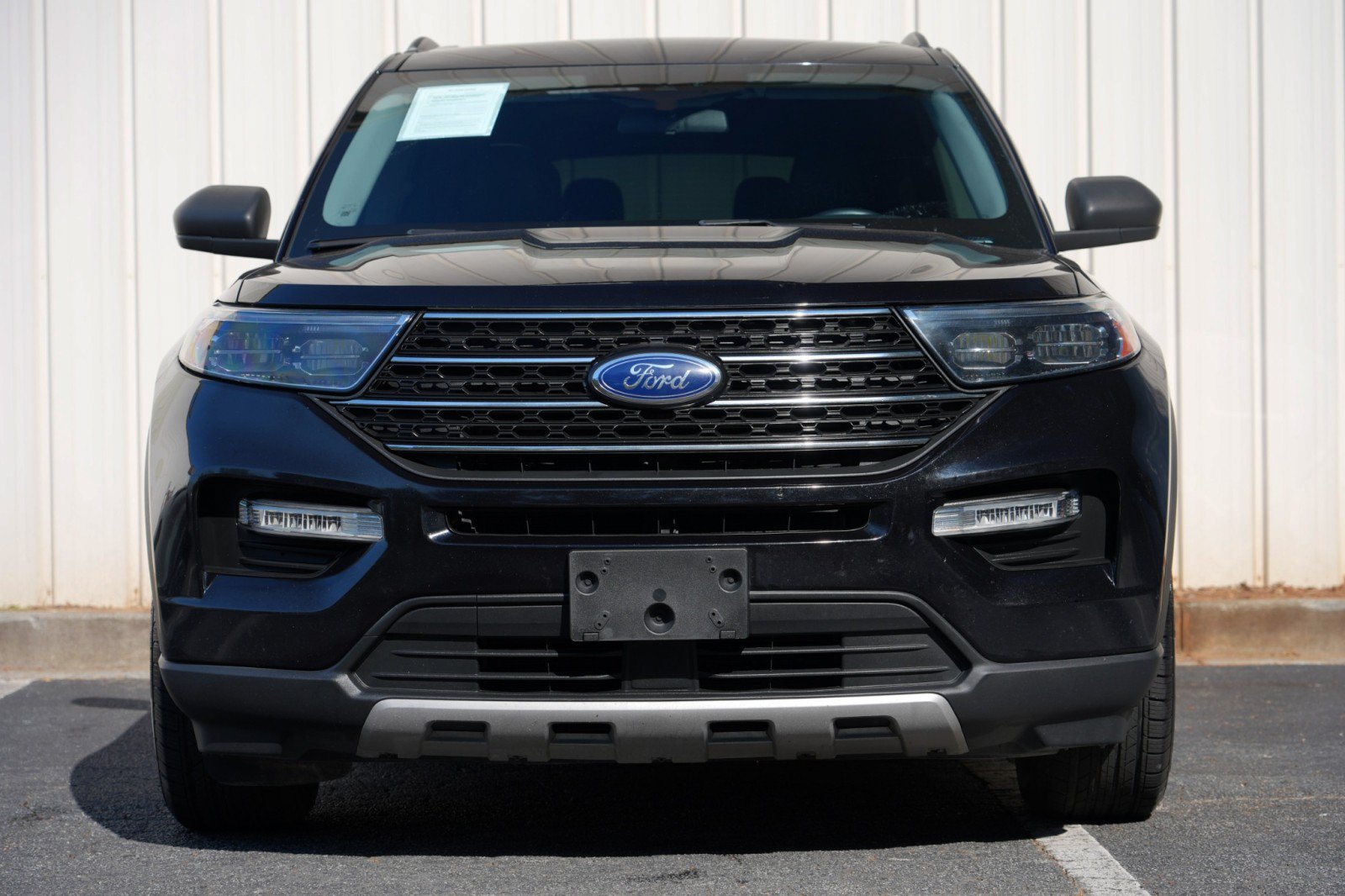 Used 2022 Ford Explorer XLT w/ Equipment Group 202A RWD image 6