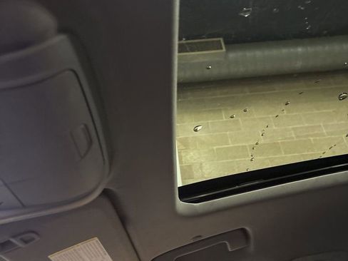 Used 2021 Buick Enclave Avenir w/ Avenir Technology Package image 5