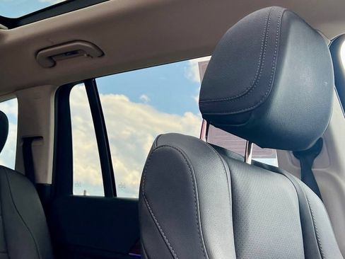 Certified 2025 Mercedes-Benz GLS 450 4MATIC image 15