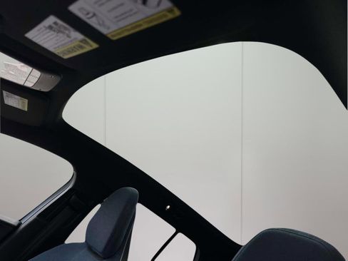 New 2025 Volvo EX30 Plus w/ Protection Package Premier image 15