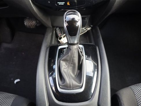 Certified 2021 Nissan Rogue Sport SV image 18