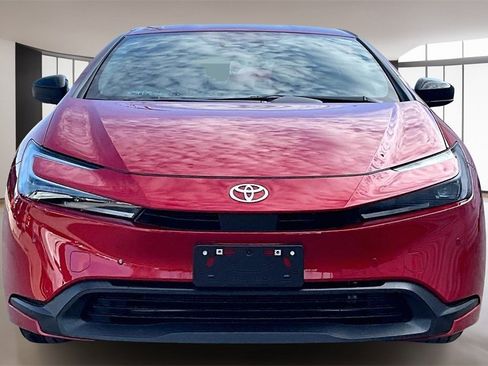 Used 2026 Toyota Prius LE image 2