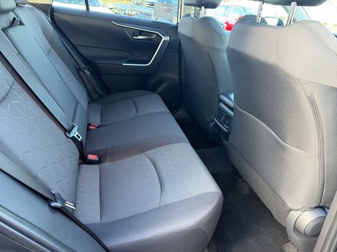 New 2025 Toyota RAV4 XLE w/ Convenience Package image 19