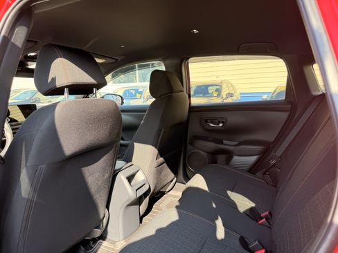 Certified 2025 Honda HR-V Sport image 27