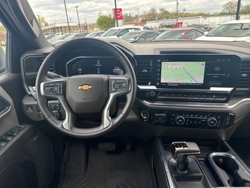 Used 2024 Chevrolet Silverado 1500 LTZ image 23