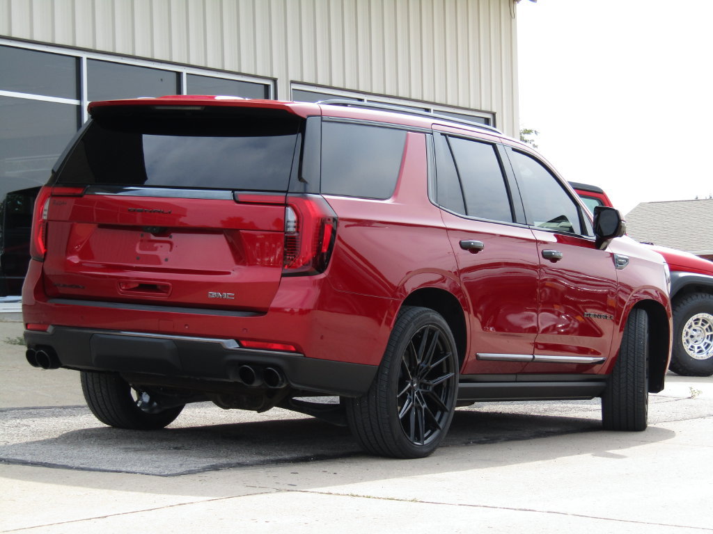 Used 2026 GMC Yukon Denali Ultimate AWD/4WD image 3