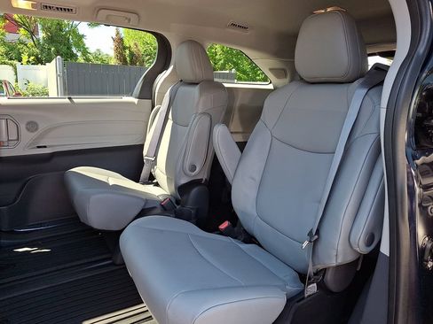 Certified 2024 Toyota Sienna XLE w/ XLE Plus Package AWD/4WD image 10