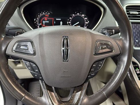 Used 2017 Lincoln MKX Select w/ Select Plus Package image 15