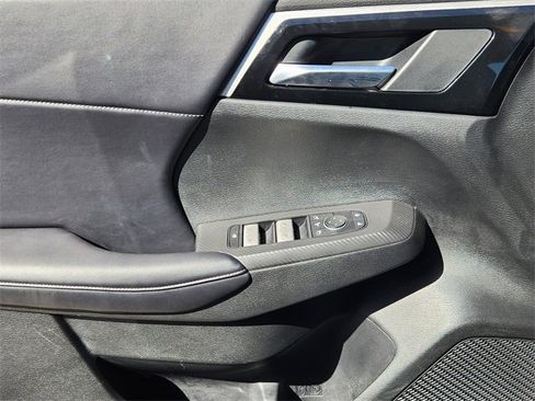 Used 2024 Mitsubishi Outlander SE image 24