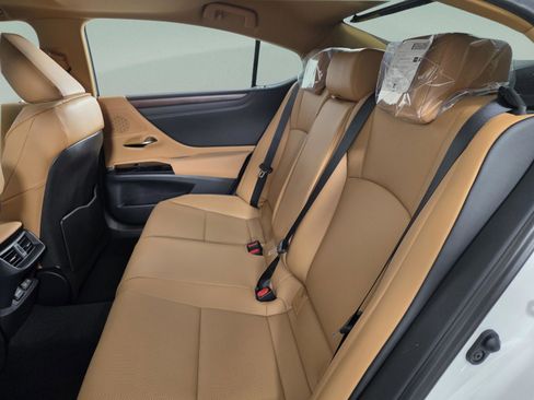 New 2025 Lexus ES 350 w/ Premium Package image 20