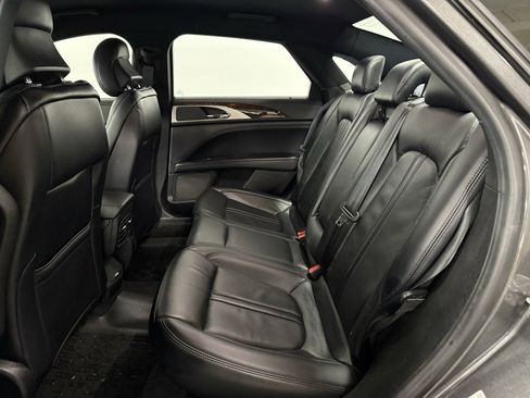 Used 2019 Lincoln MKZ Reserve image 17