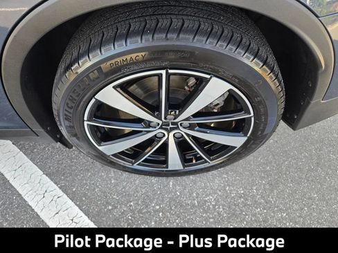 Used 2022 Polestar Polestar 2 w/ Plus Package AWD/4WD image 12