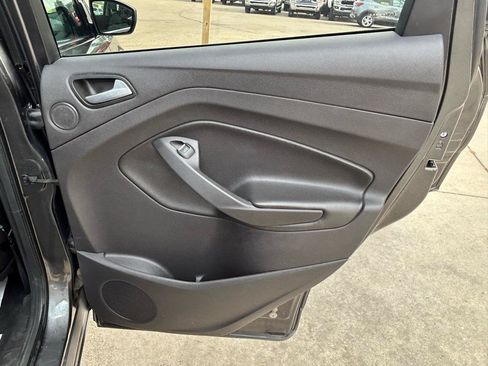 Used 2015 Ford Escape SE w/ Leather Comfort Package AWD/4WD image 15