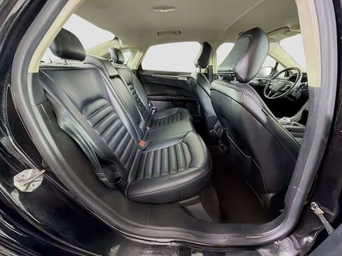 Used 2020 Ford Fusion SEL image 27