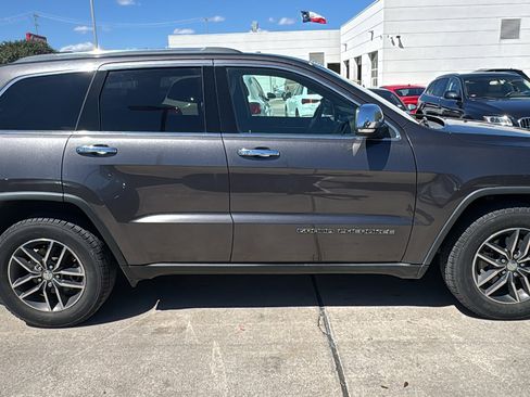 Used 2018 Jeep Grand Cherokee Limited RWD image 8
